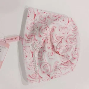 CAPPELLINO IN COTONE CON ROSE