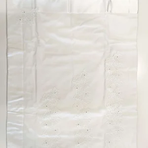 COPERTA BIANCA CON FIORI